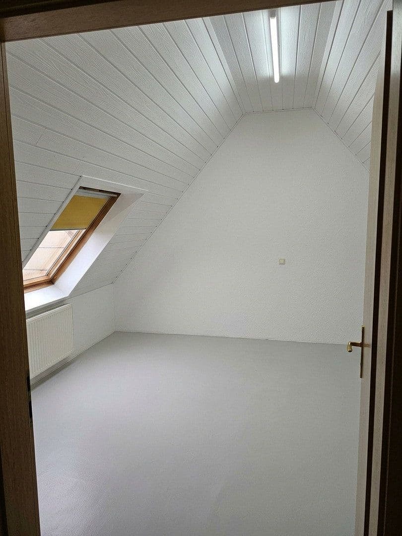 Pronájem bytu 5+1 145 m², Hauptstraße 73, Niedernhall, Bádensko-Württembersko Pronájem bytu 5+1 145 m², Hauptstraße 73, Niedernhall, Bádensko-Württembersko
