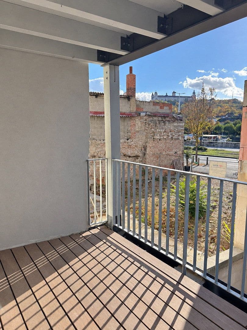 Pronájem bytu 2+1 45 m², Gerberstraße 17, Würzburg, Bavorsko Pronájem bytu 2+1 45 m², Gerberstraße 17, Würzburg, Bavorsko