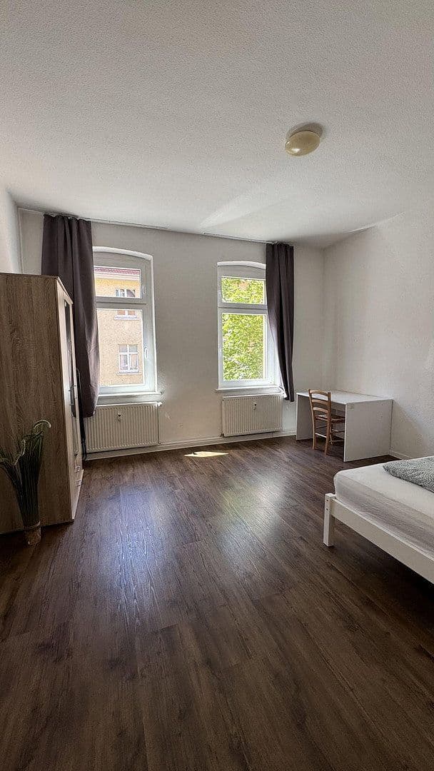 Pronájem bytu 4+1 75 m², Ohrdruferstr. 13, Arnstadt, Durynsko Pronájem bytu 4+1 75 m², Ohrdruferstr. 13, Arnstadt, Durynsko