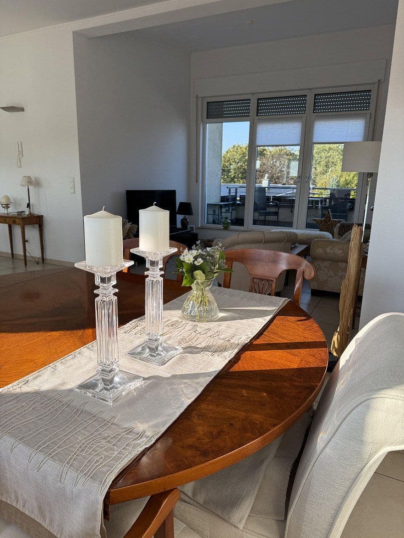 Pronájem bytu 3+1 110 m², Meerbusch, Severní Porýní-Vestfálsko Pronájem bytu 3+1 110 m², Meerbusch, Severní Porýní-Vestfálsko