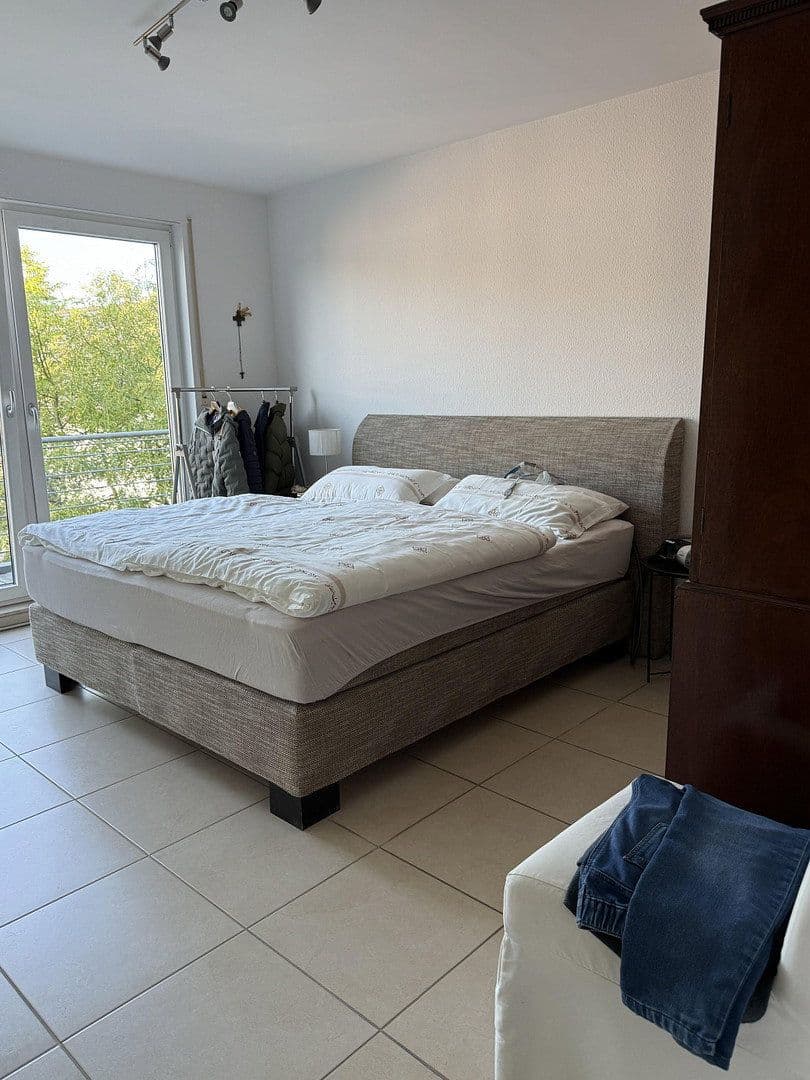 Pronájem bytu 3+1 110 m², Meerbusch, Severní Porýní-Vestfálsko Pronájem bytu 3+1 110 m², Meerbusch, Severní Porýní-Vestfálsko