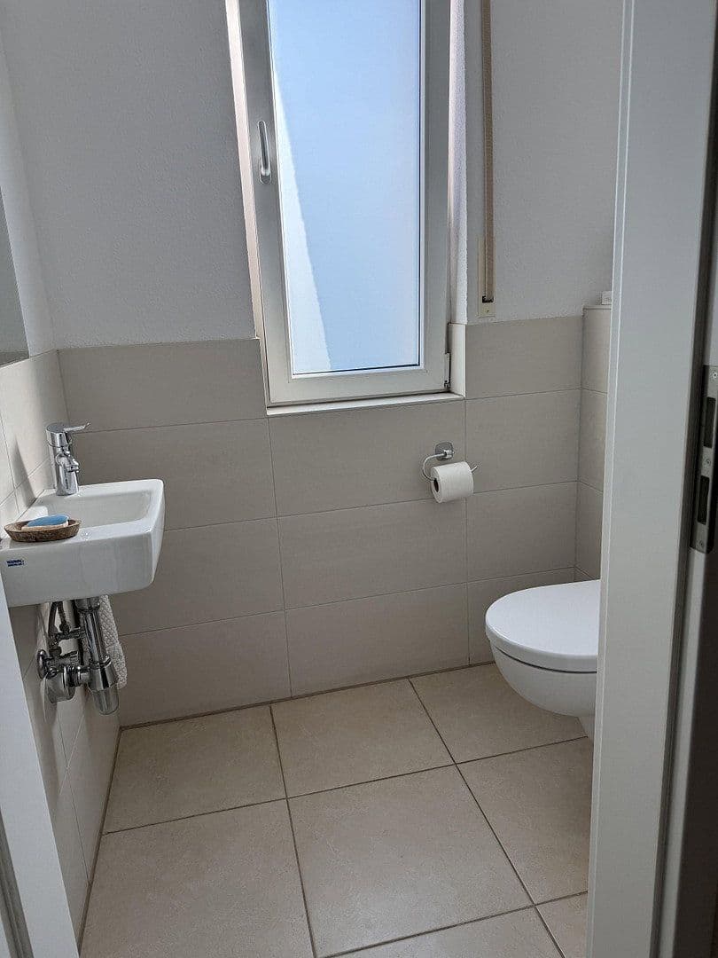 Pronájem bytu 3+1 110 m², Meerbusch, Severní Porýní-Vestfálsko Pronájem bytu 3+1 110 m², Meerbusch, Severní Porýní-Vestfálsko