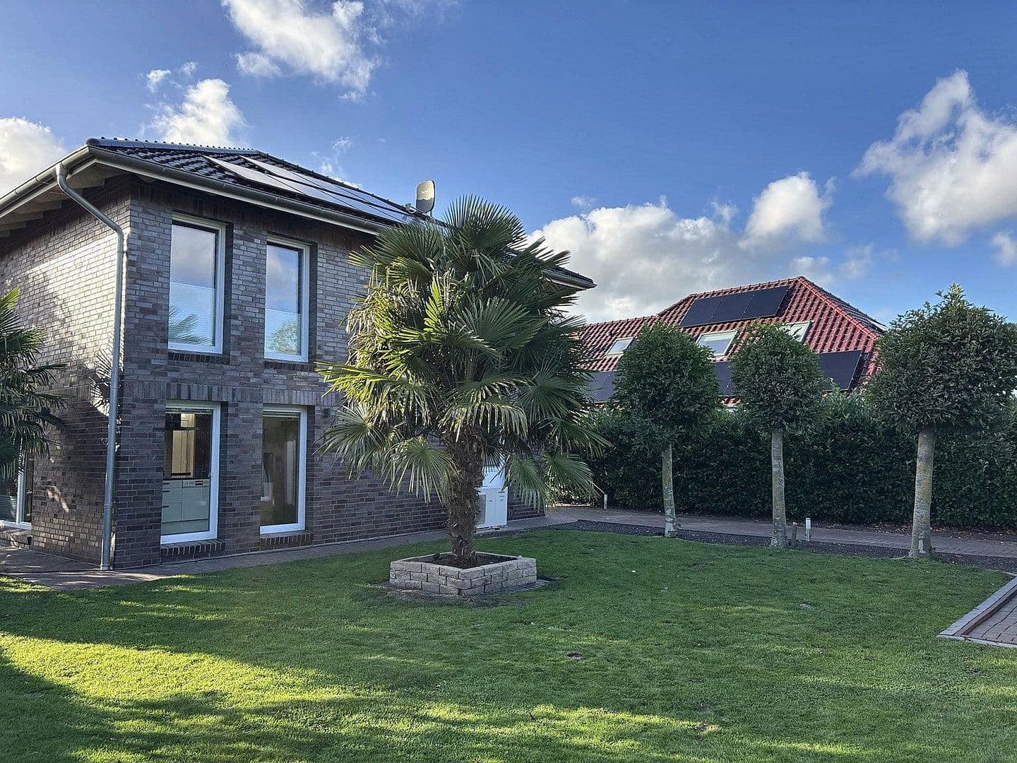 Prodej domu 192 m², pozemek 859 m², Südbrookmerland, Dolní Sasko Prodej domu 192 m², pozemek 859 m², Südbrookmerland, Dolní Sasko