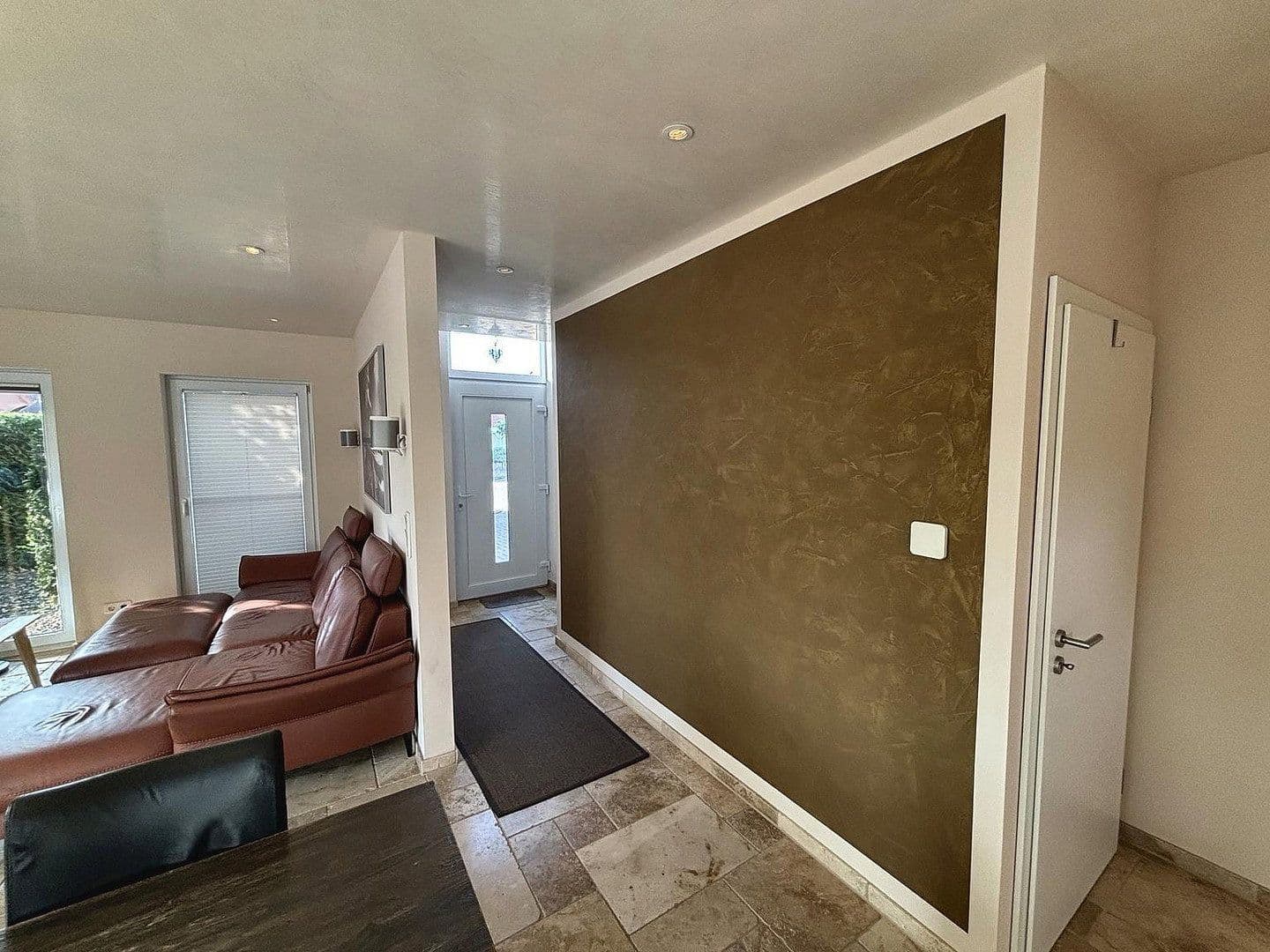 Prodej domu 192 m², pozemek 859 m², Südbrookmerland, Dolní Sasko Prodej domu 192 m², pozemek 859 m², Südbrookmerland, Dolní Sasko