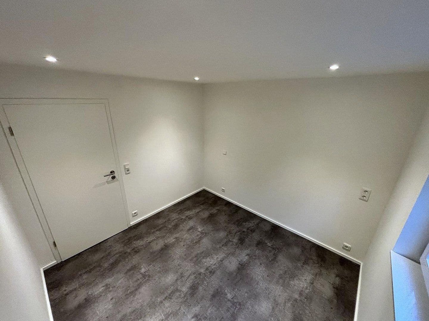 Prodej domu 192 m², pozemek 859 m², Südbrookmerland, Dolní Sasko Prodej domu 192 m², pozemek 859 m², Südbrookmerland, Dolní Sasko