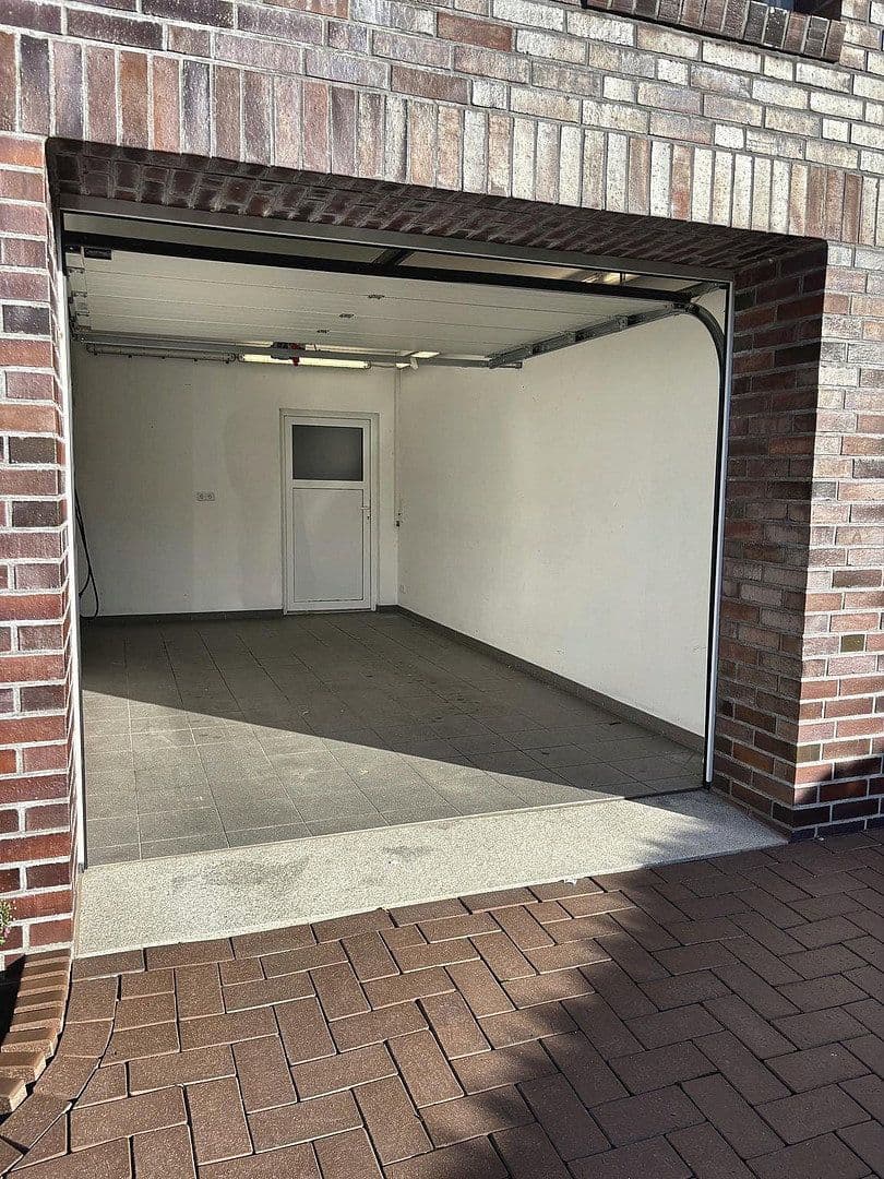 Prodej domu 192 m², pozemek 859 m², Südbrookmerland, Dolní Sasko Prodej domu 192 m², pozemek 859 m², Südbrookmerland, Dolní Sasko