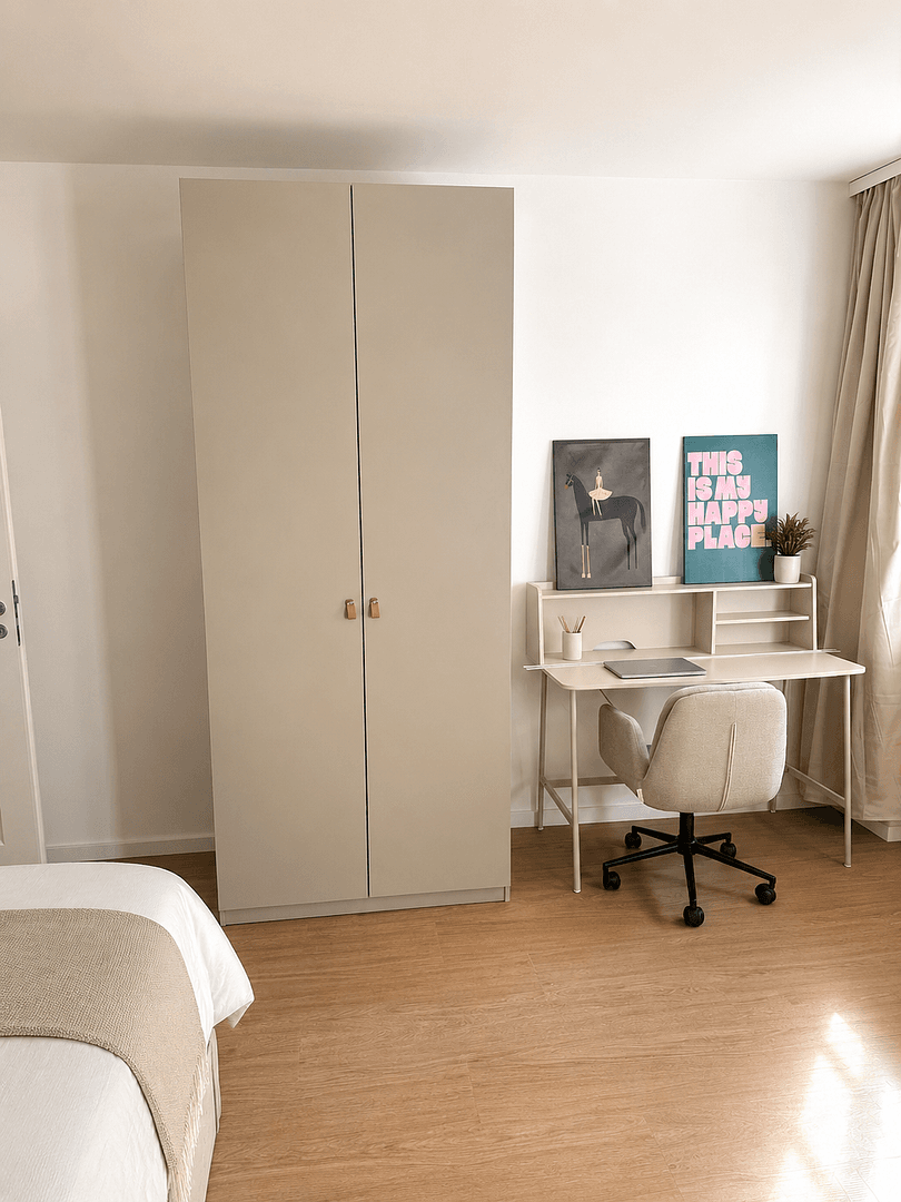 Prodej bytu 3+1 65 m², Warnemünder Str. 10B, Berlin, Berlín Prodej bytu 3+1 65 m², Warnemünder Str. 10B, Berlin, Berlín