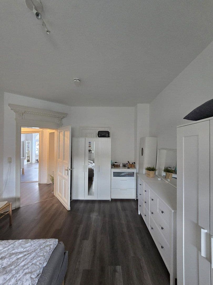 Pronájem bytu 5+1 165 m², Wettorstr. 13, Hameln, Dolní Sasko Pronájem bytu 5+1 165 m², Wettorstr. 13, Hameln, Dolní Sasko