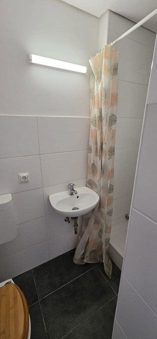 Pronájem bytu 1+1 20 m², Wallaustr. 101, Mainz, Porýní-Falc Pronájem bytu 1+1 20 m², Wallaustr. 101, Mainz, Porýní-Falc