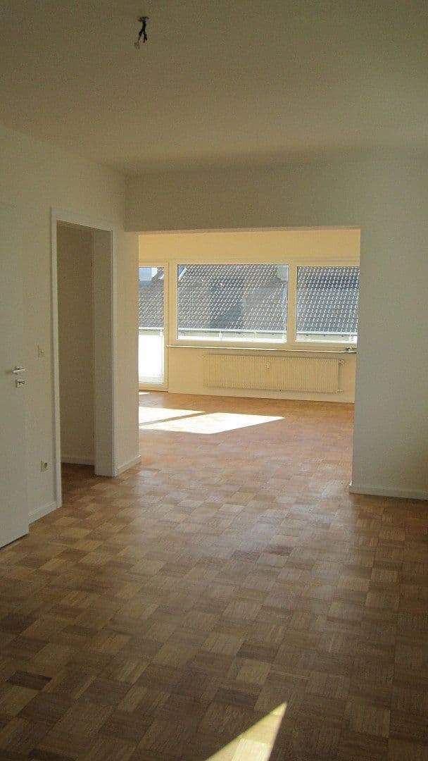 Pronájem bytu 4+kk 130 m², Herrenberg, Bádensko-Württembersko Pronájem bytu 4+kk 130 m², Herrenberg, Bádensko-Württembersko