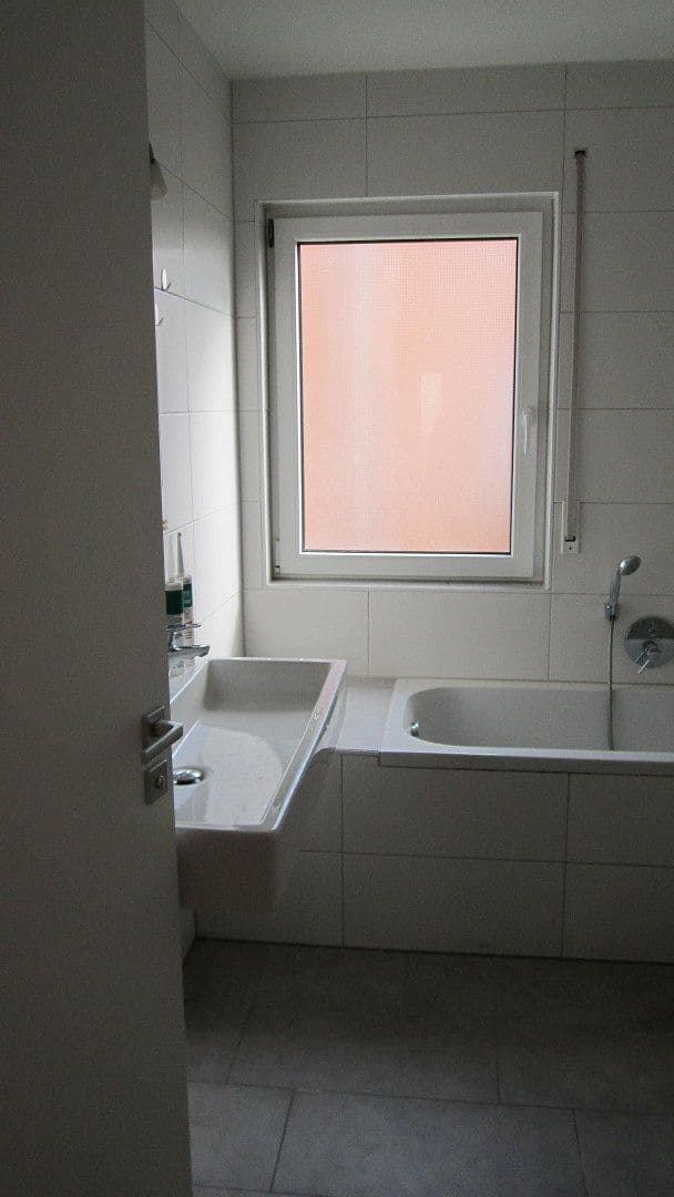 Pronájem bytu 4+kk 130 m², Herrenberg, Bádensko-Württembersko Pronájem bytu 4+kk 130 m², Herrenberg, Bádensko-Württembersko