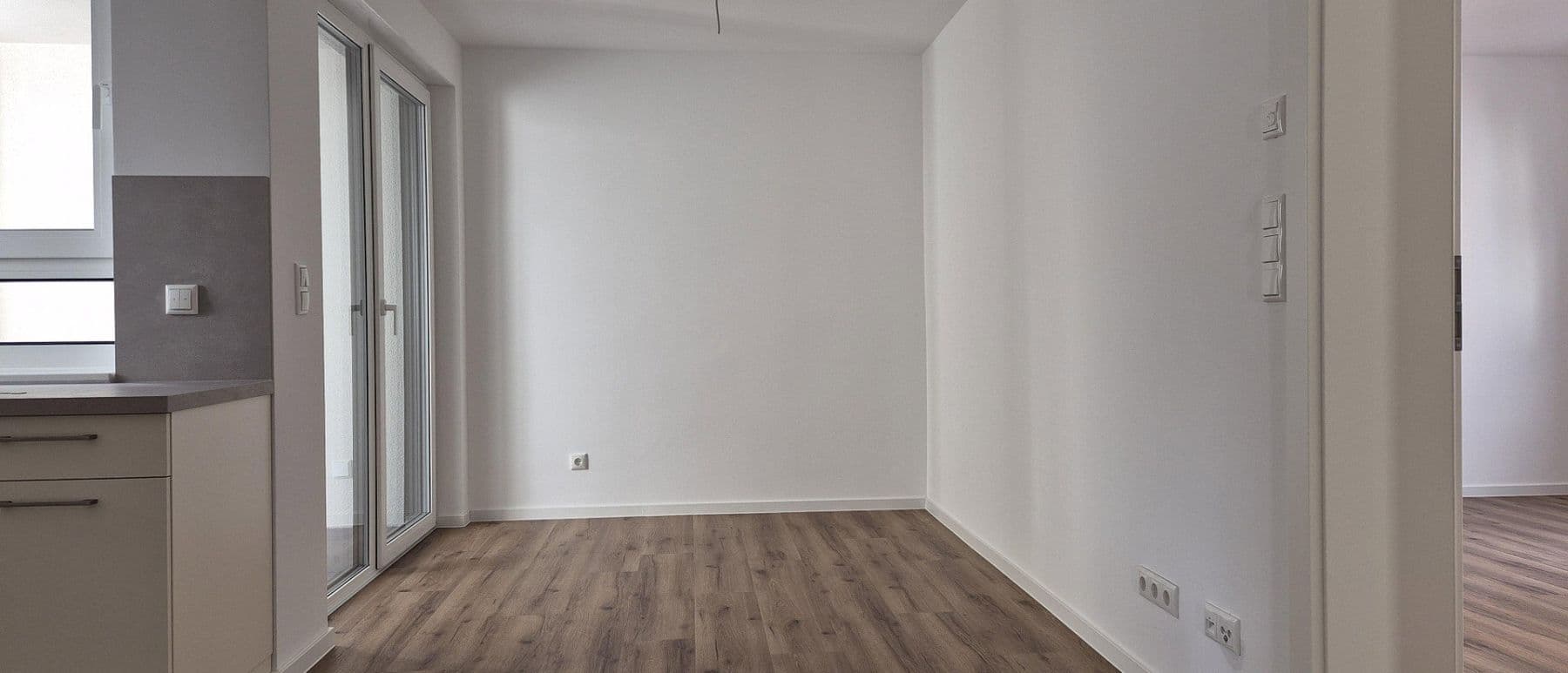 Pronájem bytu 4+kk 109 m², Frankfurt am Main, Hessen Pronájem bytu 4+kk 109 m², Frankfurt am Main, Hessen