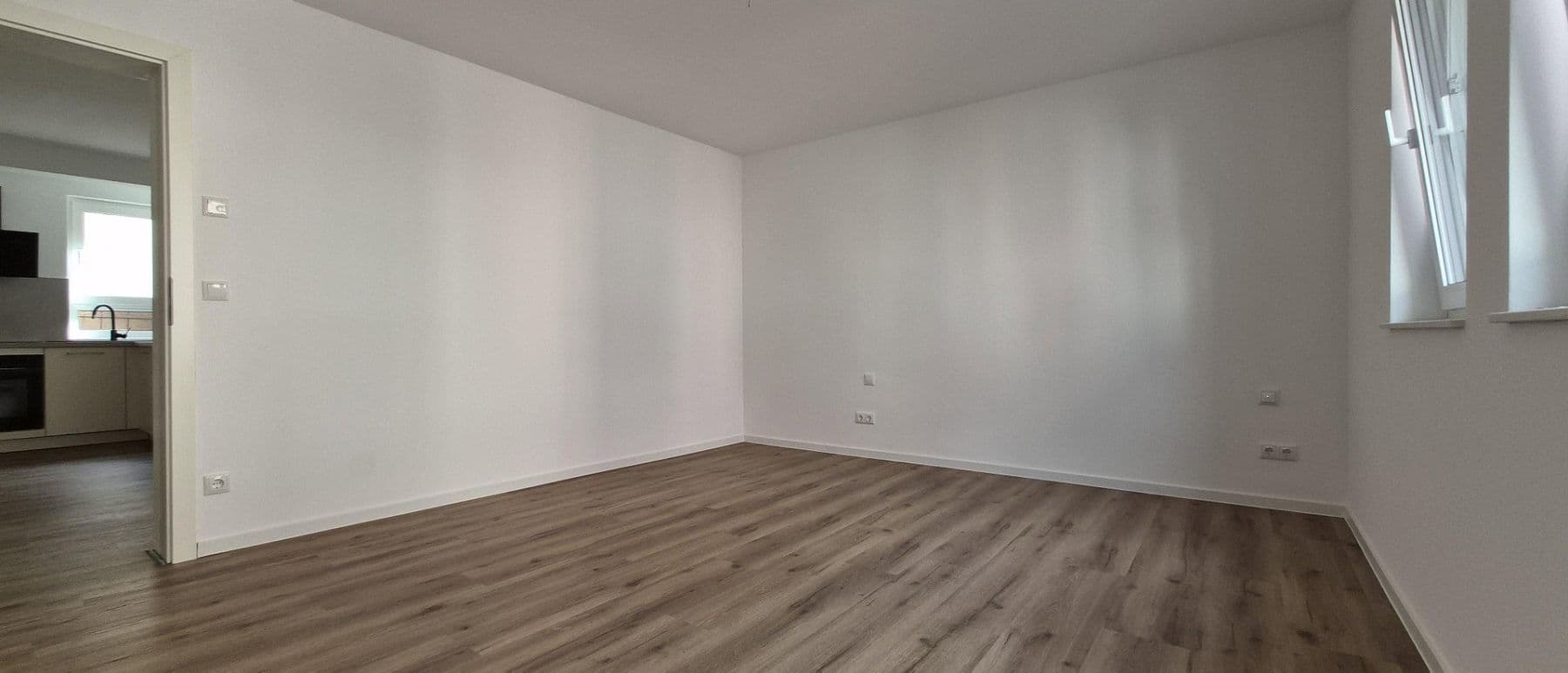 Pronájem bytu 4+kk 109 m², Frankfurt am Main, Hessen Pronájem bytu 4+kk 109 m², Frankfurt am Main, Hessen