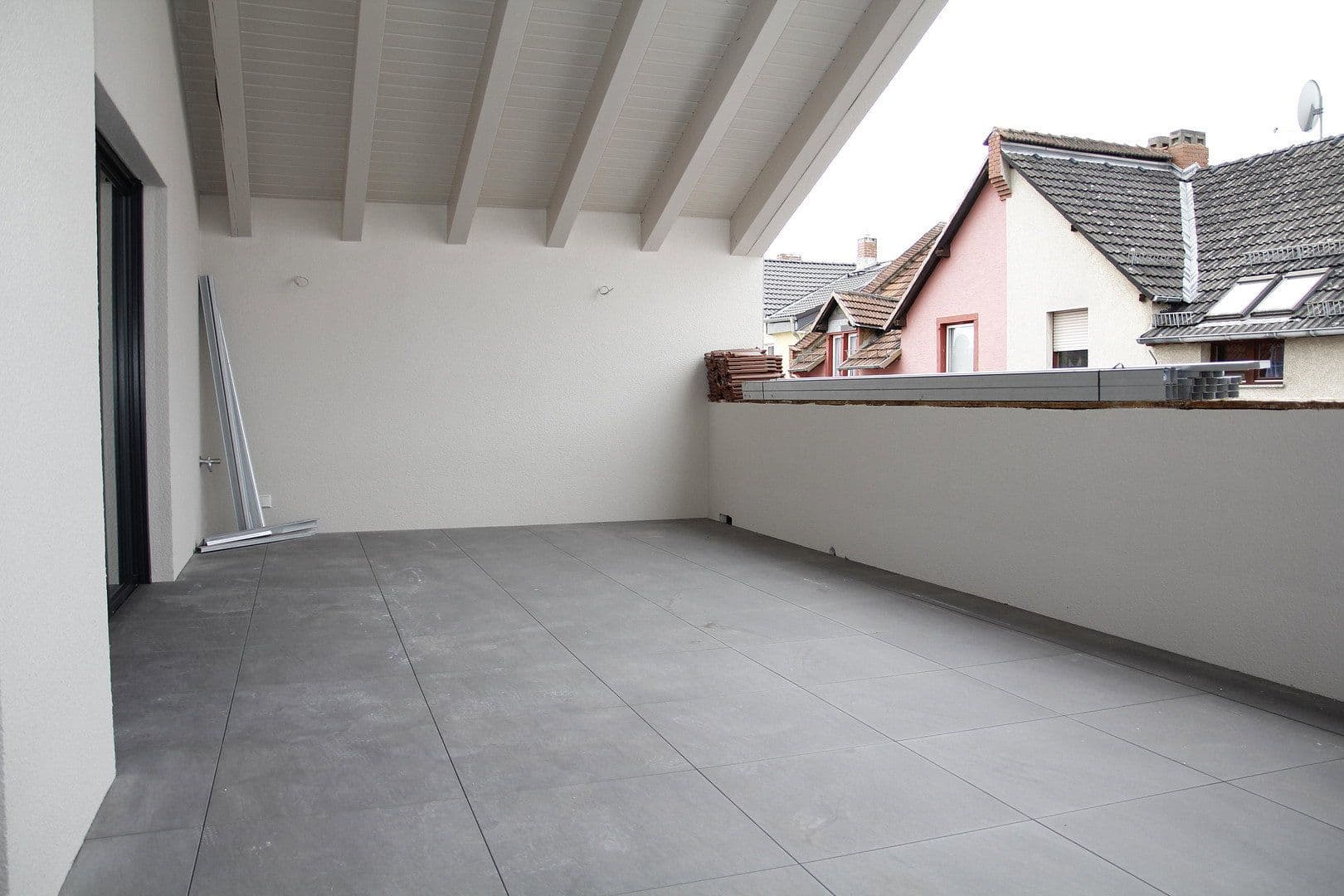 Pronájem bytu 3+1 88 m², Frankfurt am Main, Hessen Pronájem bytu 3+1 88 m², Frankfurt am Main, Hessen