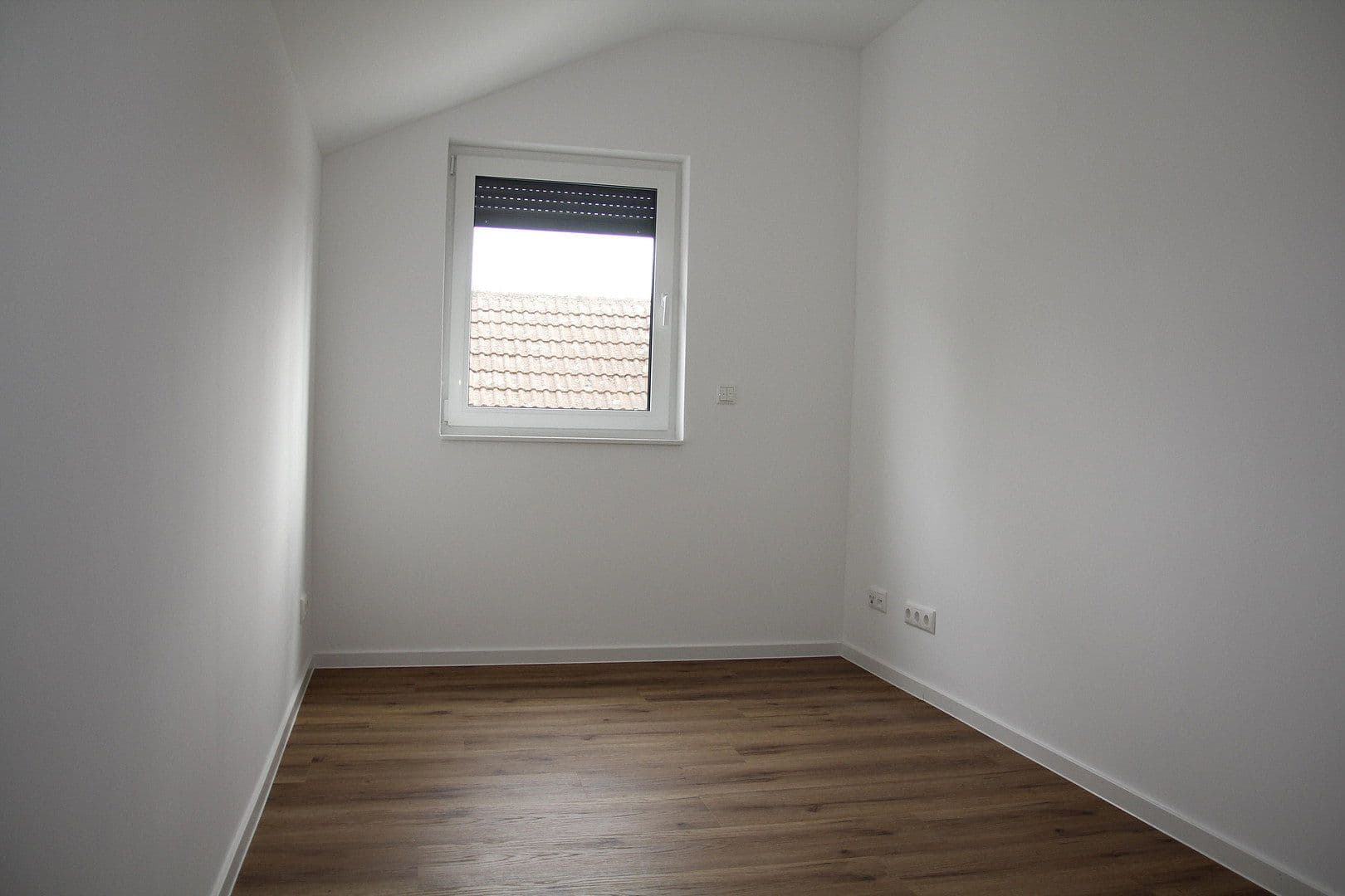 Pronájem bytu 3+1 88 m², Frankfurt am Main, Hessen Pronájem bytu 3+1 88 m², Frankfurt am Main, Hessen