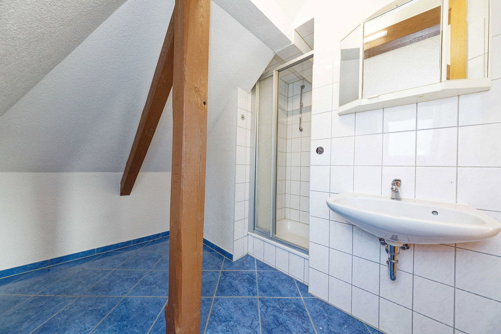 Pronájem bytu 1+1 33 m², Dittrichstraße 1, Kamenec, Sasko Pronájem bytu 1+1 33 m², Dittrichstraße 1, Kamenec, Sasko