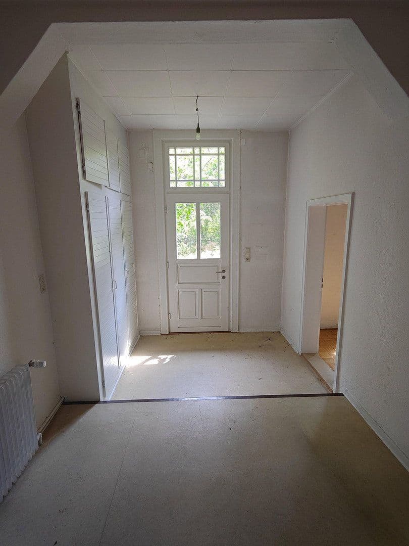 Prodej domu 350 m², pozemek 2.500 m², Soltauer Straße 19, Uelzen, Dolní Sasko Prodej domu 350 m², pozemek 2.500 m², Soltauer Straße 19, Uelzen, Dolní Sasko