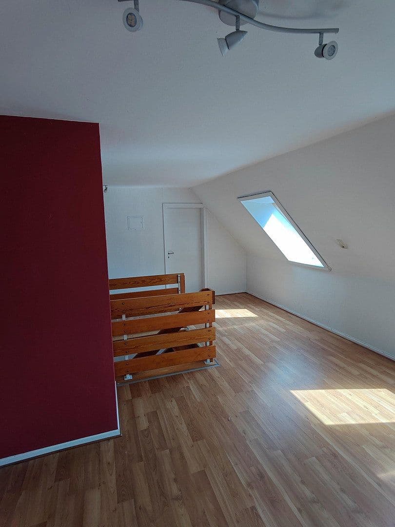 Prodej domu 350 m², pozemek 2.500 m², Soltauer Straße 19, Uelzen, Dolní Sasko Prodej domu 350 m², pozemek 2.500 m², Soltauer Straße 19, Uelzen, Dolní Sasko