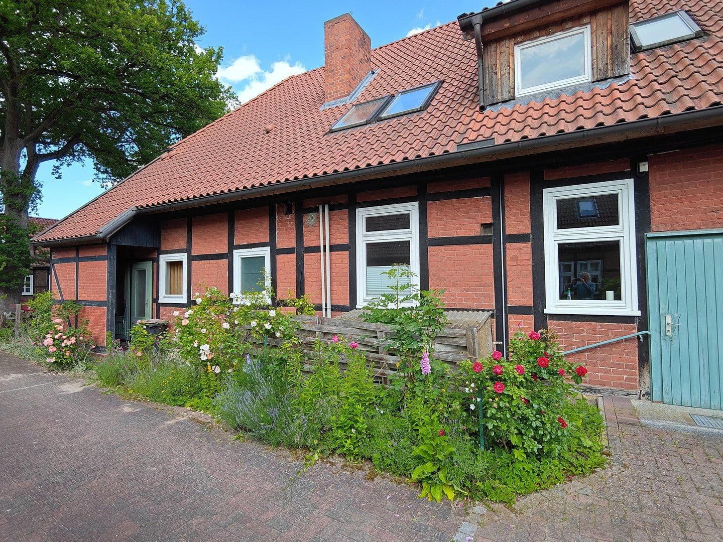 Prodej domu 350 m², pozemek 2.500 m², Soltauer Straße 19, Uelzen, Dolní Sasko Prodej domu 350 m², pozemek 2.500 m², Soltauer Straße 19, Uelzen, Dolní Sasko