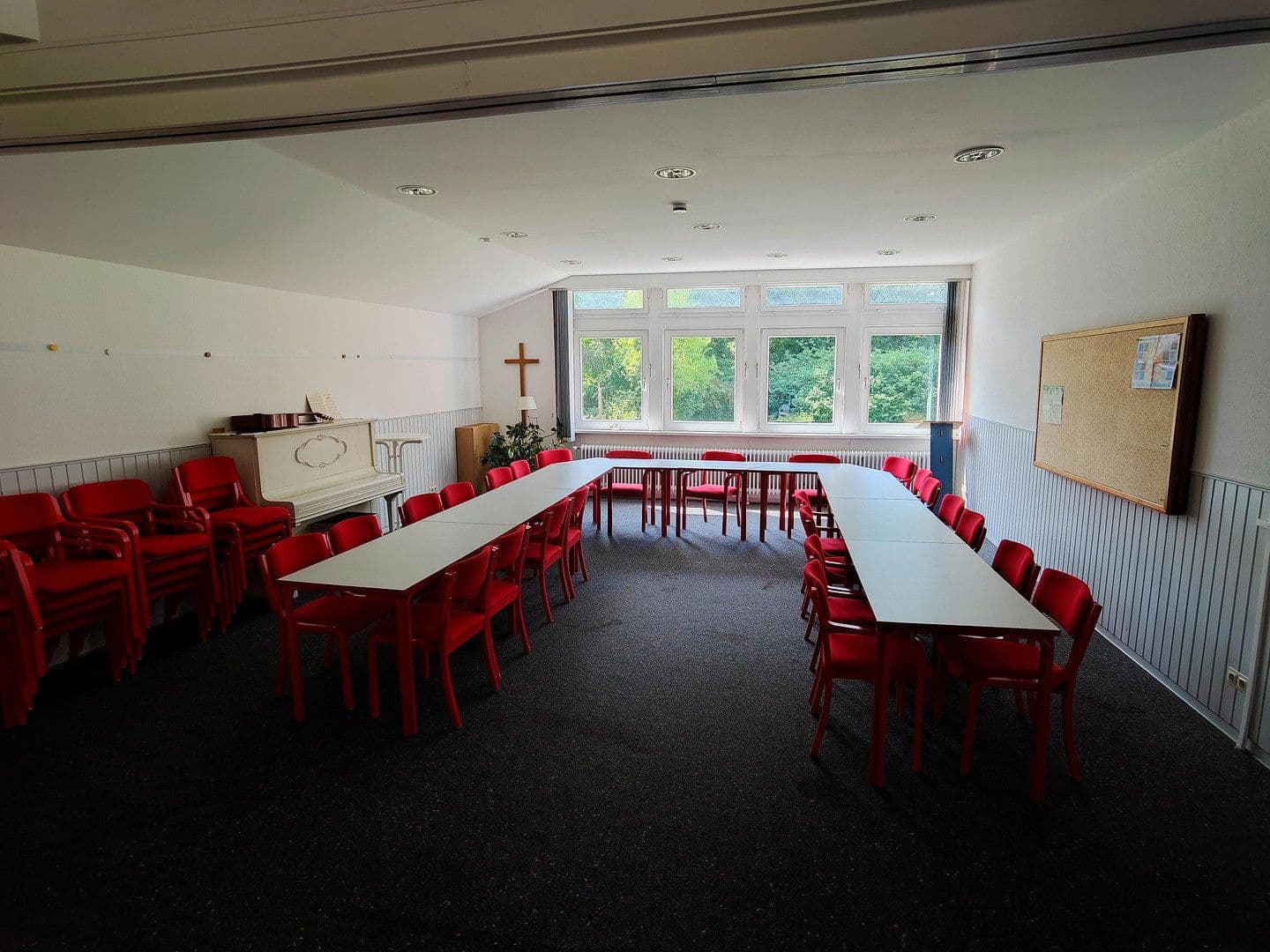 Prodej domu 350 m², pozemek 2.500 m², Soltauer Straße 19, Uelzen, Dolní Sasko Prodej domu 350 m², pozemek 2.500 m², Soltauer Straße 19, Uelzen, Dolní Sasko