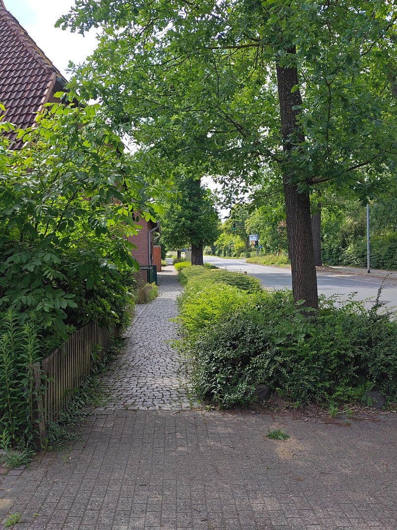 Prodej domu 350 m², pozemek 2.500 m², Soltauer Straße 19, Uelzen, Dolní Sasko Prodej domu 350 m², pozemek 2.500 m², Soltauer Straße 19, Uelzen, Dolní Sasko