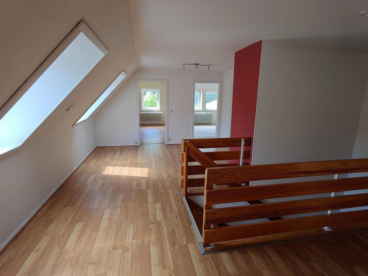 Prodej domu 350 m², pozemek 2.500 m², Soltauer Straße 19, Uelzen, Dolní Sasko Prodej domu 350 m², pozemek 2.500 m², Soltauer Straße 19, Uelzen, Dolní Sasko