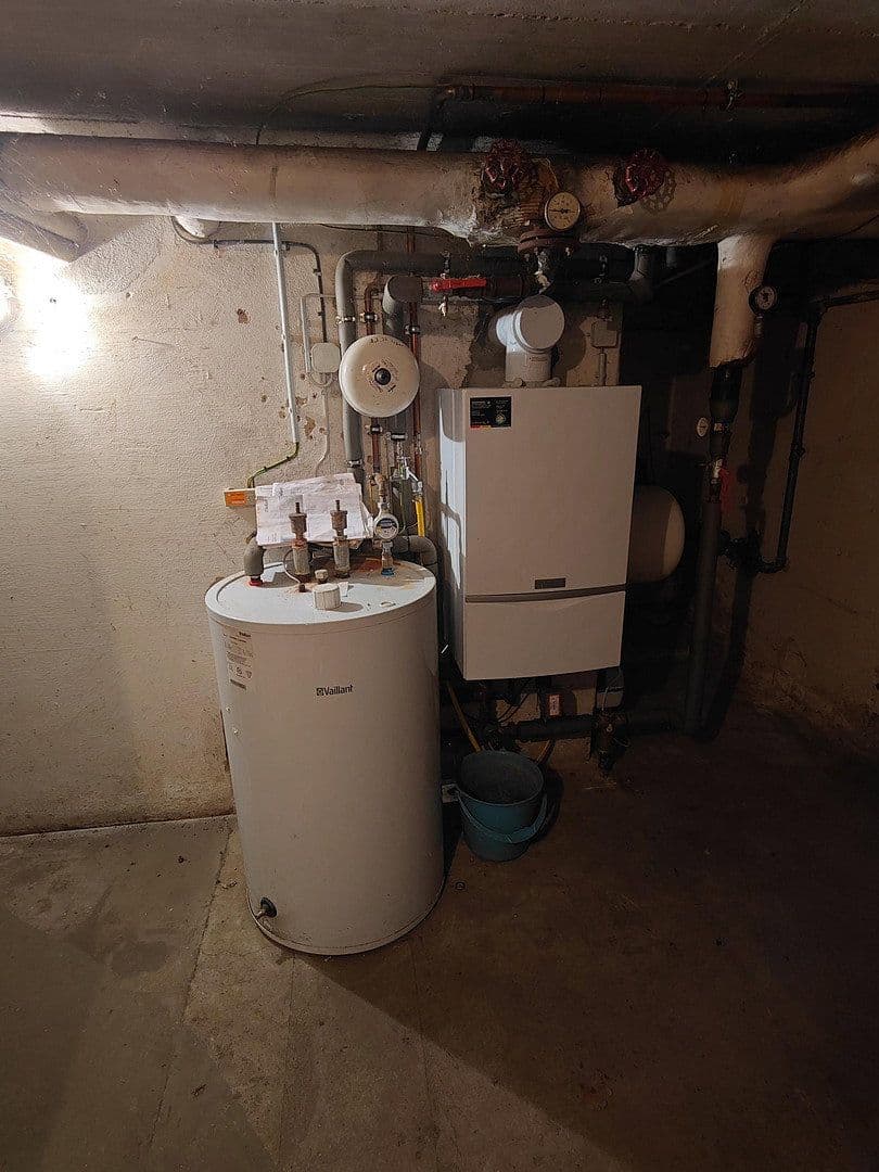 Prodej domu 350 m², pozemek 2.500 m², Soltauer Straße 19, Uelzen, Dolní Sasko Prodej domu 350 m², pozemek 2.500 m², Soltauer Straße 19, Uelzen, Dolní Sasko