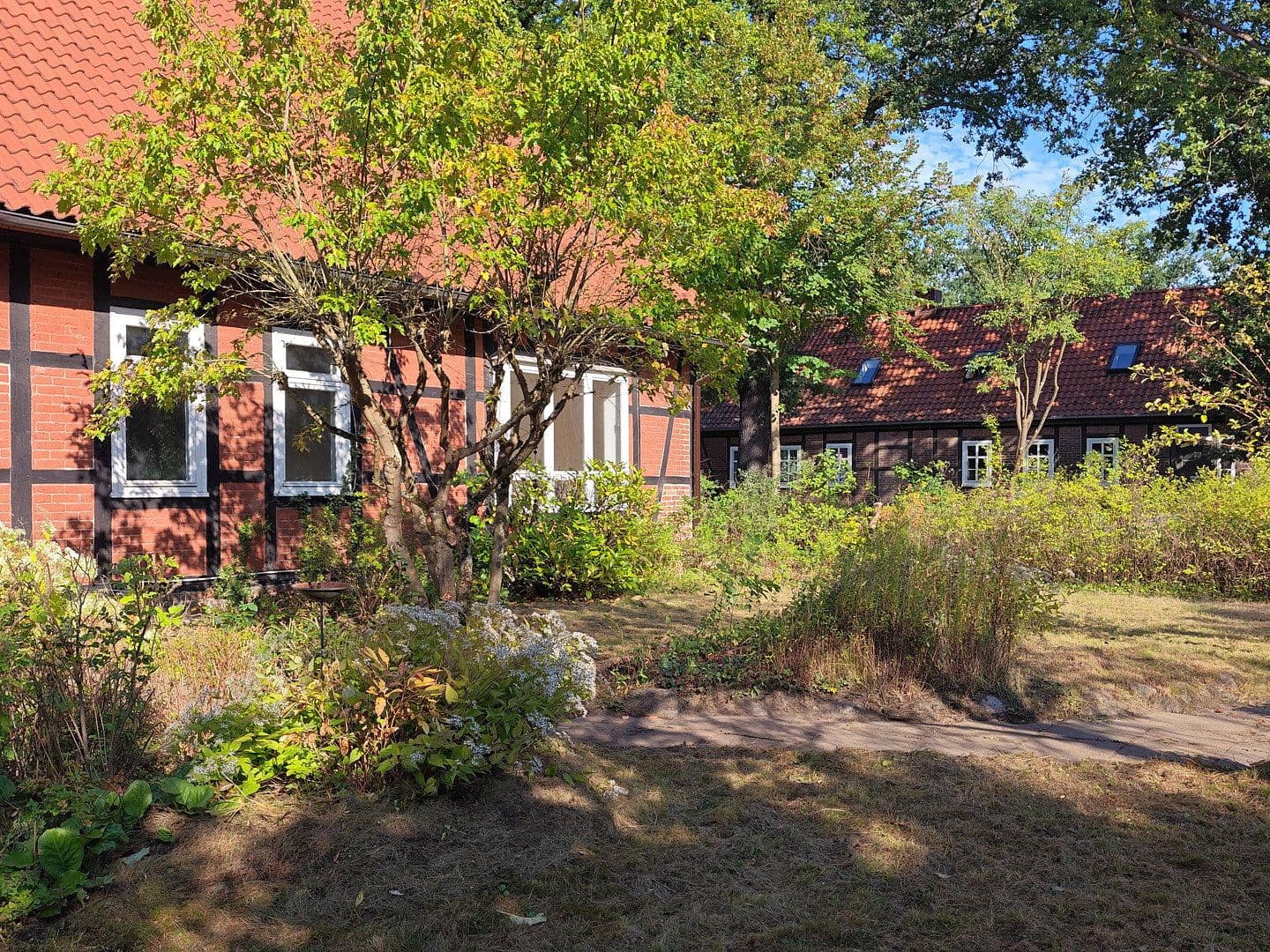 Prodej domu 350 m², pozemek 2.500 m², Soltauer Straße 19, Uelzen, Dolní Sasko Prodej domu 350 m², pozemek 2.500 m², Soltauer Straße 19, Uelzen, Dolní Sasko