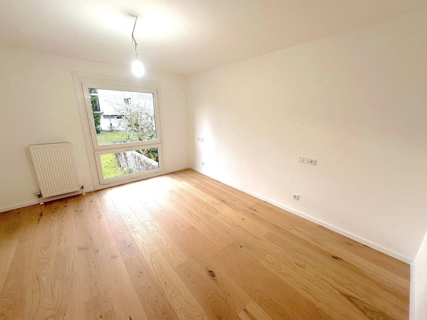 Prodej bytu 5+kk 124 m², Kastenackerweg 10, Esslingen am Neckar, Bádensko-Württembersko Prodej bytu 5+kk 124 m², Kastenackerweg 10, Esslingen am Neckar, Bádensko-Württembersko
