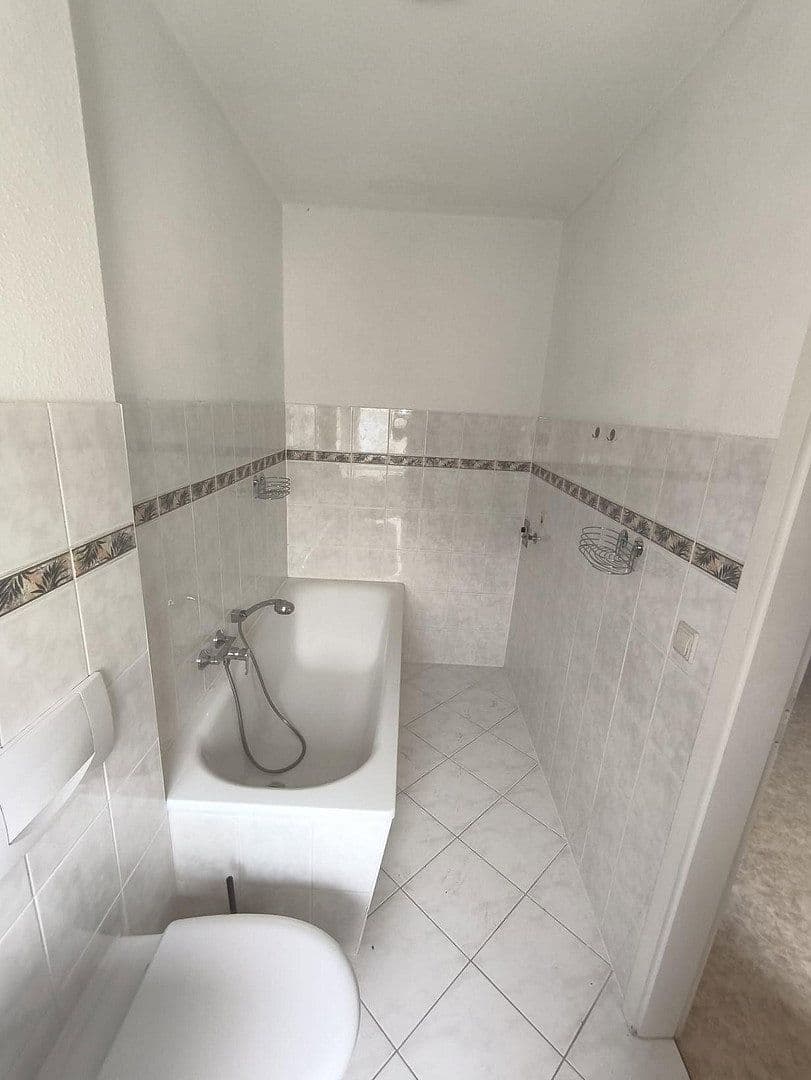 Pronájem bytu 3+1 71 m², Bahnhofstraße 15, Neustadt in Sachsen, Sasko Pronájem bytu 3+1 71 m², Bahnhofstraße 15, Neustadt in Sachsen, Sasko