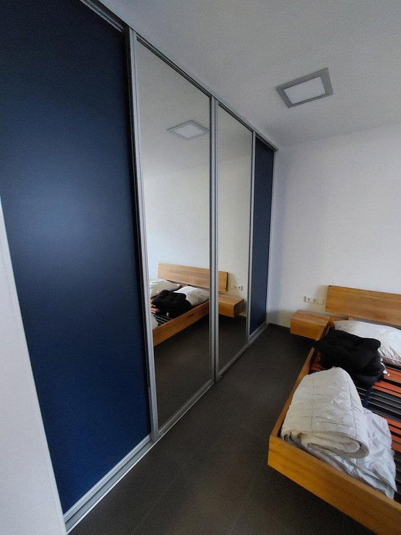 Pronájem bytu 2+1 40 m², Ludwigshafen, Porýní-Falc Pronájem bytu 2+1 40 m², Ludwigshafen, Porýní-Falc