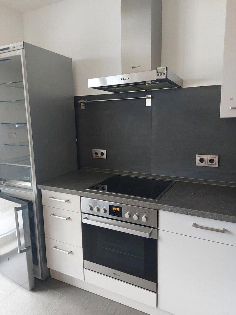 Pronájem bytu 2+1 40 m², Ludwigshafen, Porýní-Falc Pronájem bytu 2+1 40 m², Ludwigshafen, Porýní-Falc