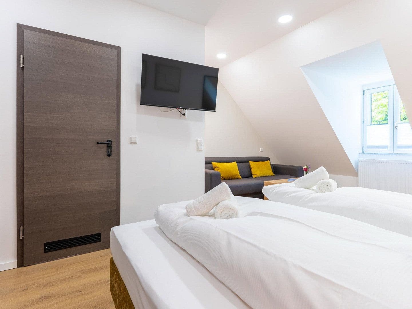 Pronájem bytu 1+1 26 m², Joseph-Belli-Weg 1-3, Konstanz, Bádensko-Württembersko Pronájem bytu 1+1 26 m², Joseph-Belli-Weg 1-3, Konstanz, Bádensko-Württembersko