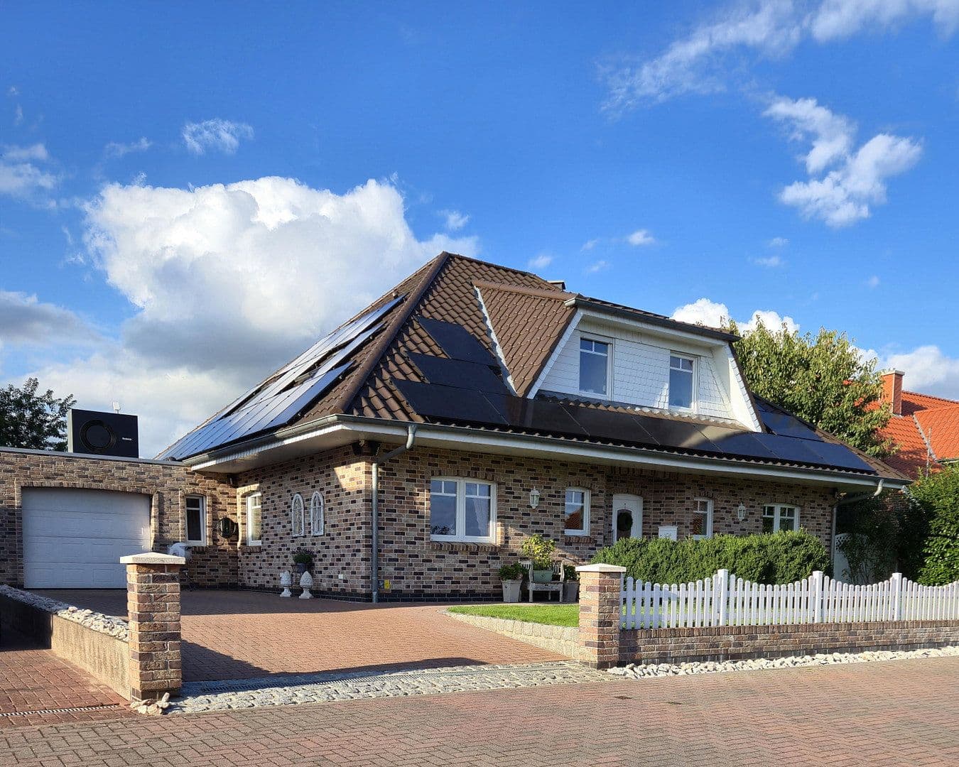 Prodej domu 219 m², pozemek 750 m², Kirchlinteln, Dolní Sasko Prodej domu 219 m², pozemek 750 m², Kirchlinteln, Dolní Sasko