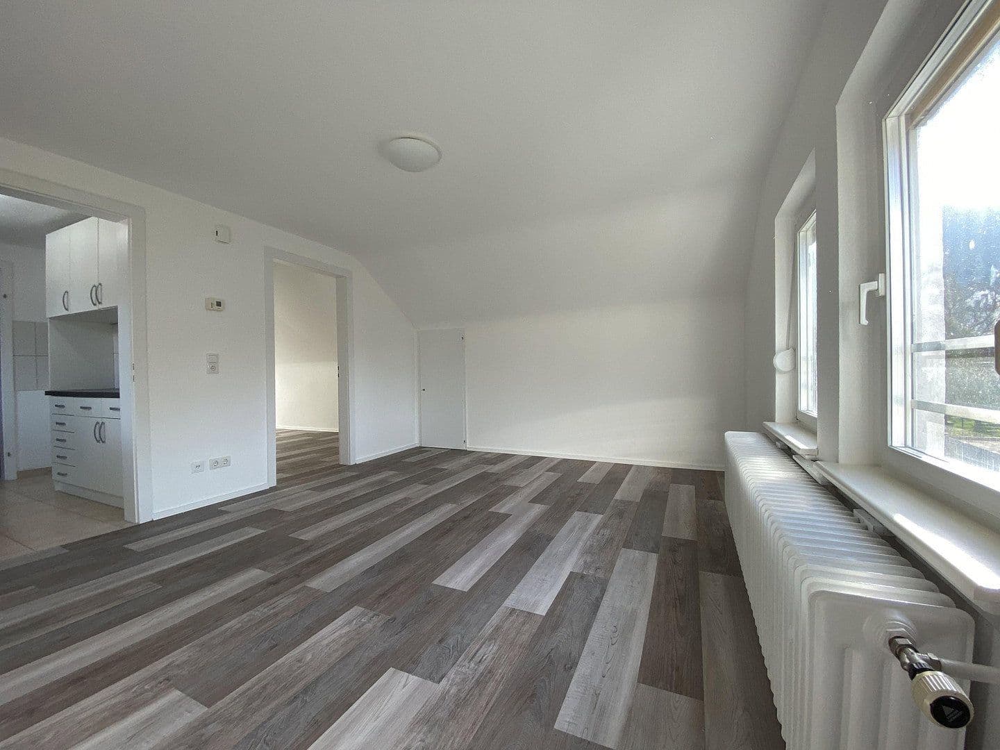 Pronájem bytu 2+1 40 m², Schillerstraße 6, Lambrecht, Porýní-Falc Pronájem bytu 2+1 40 m², Schillerstraße 6, Lambrecht, Porýní-Falc