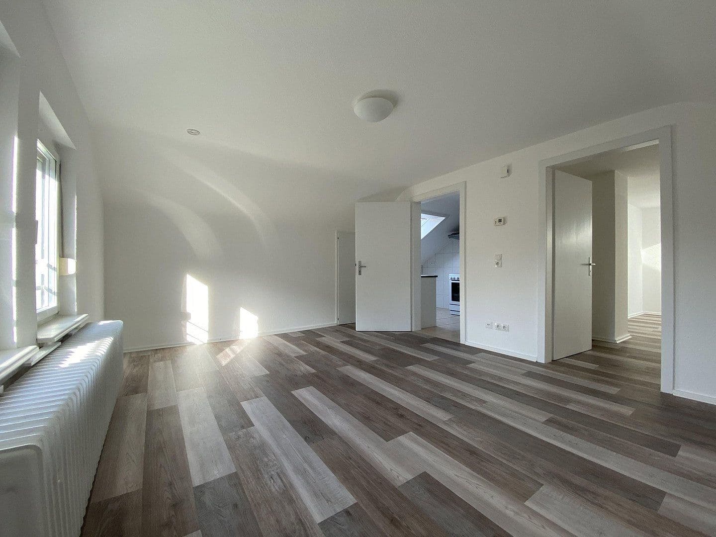Pronájem bytu 2+1 40 m², Schillerstraße 6, Lambrecht, Porýní-Falc Pronájem bytu 2+1 40 m², Schillerstraße 6, Lambrecht, Porýní-Falc