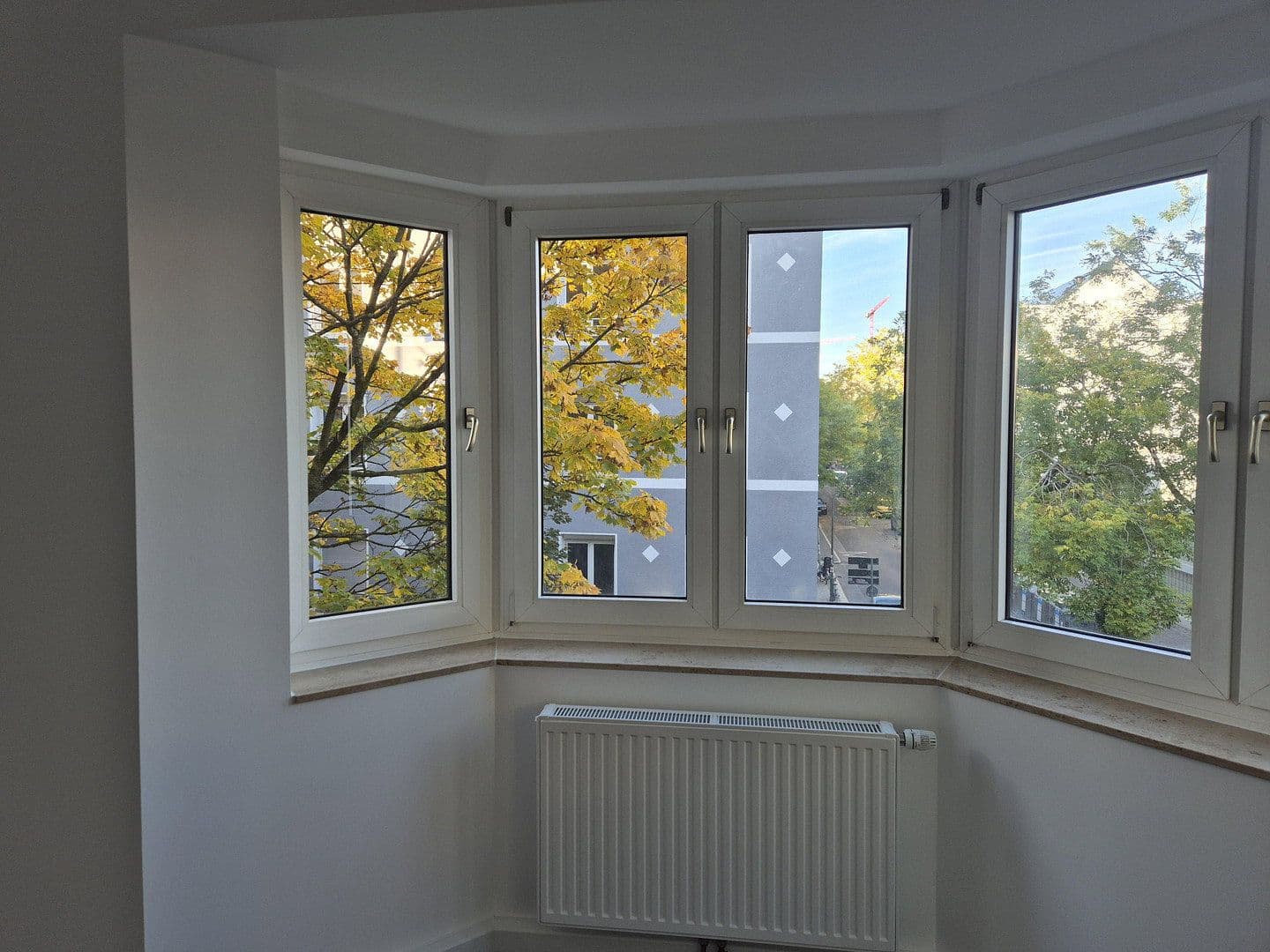 Pronájem bytu 2+1 61 m², Düsseldorf, Severní Porýní-Vestfálsko Pronájem bytu 2+1 61 m², Düsseldorf, Severní Porýní-Vestfálsko