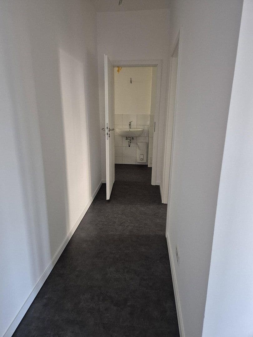 Pronájem bytu 2+1 61 m², Düsseldorf, Severní Porýní-Vestfálsko Pronájem bytu 2+1 61 m², Düsseldorf, Severní Porýní-Vestfálsko