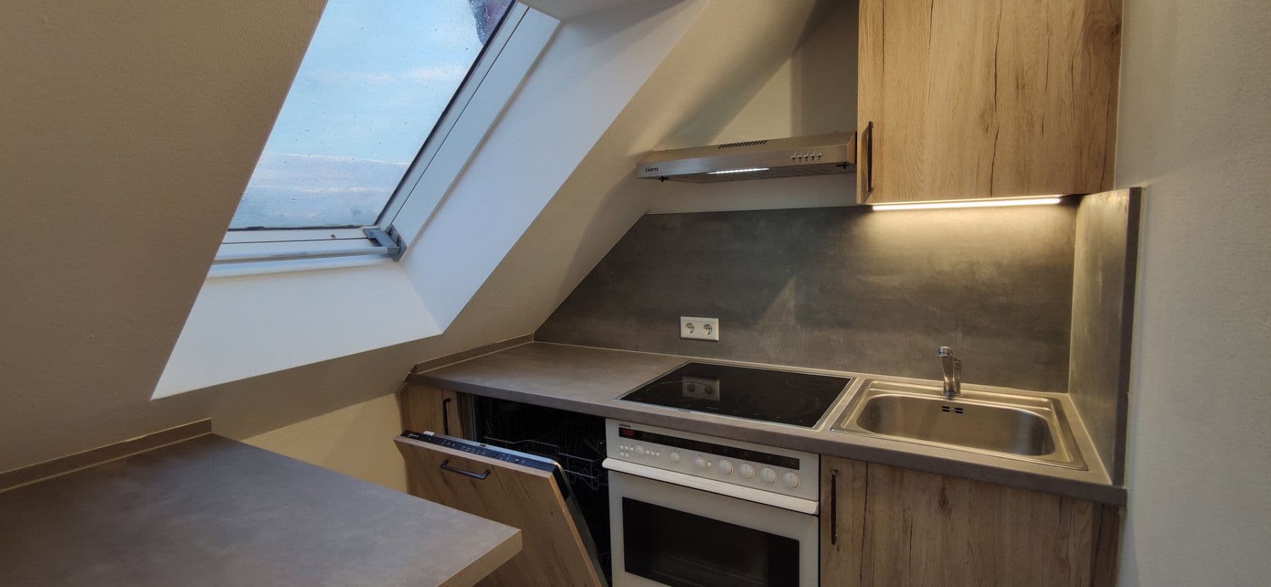 Pronájem bytu 2+1 45 m², Aurach, Bavorsko Pronájem bytu 2+1 45 m², Aurach, Bavorsko