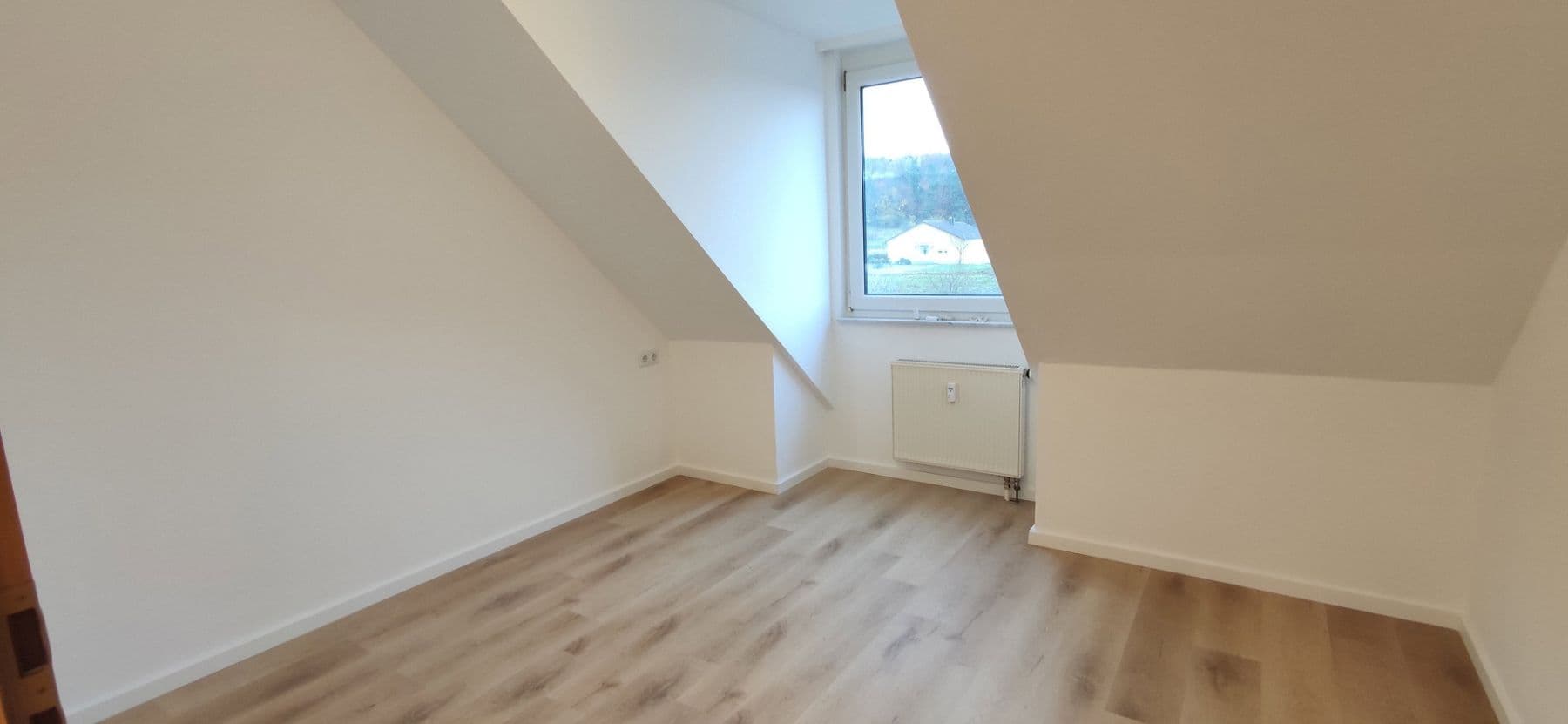 Pronájem bytu 2+1 45 m², Aurach, Bavorsko Pronájem bytu 2+1 45 m², Aurach, Bavorsko