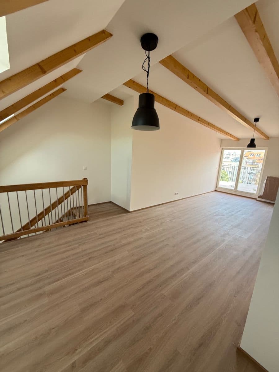 Pronájem bytu 2+kk 85 m², Chodská, Praha, Praha Pronájem bytu 2+kk 85 m², Chodská, Praha, Praha