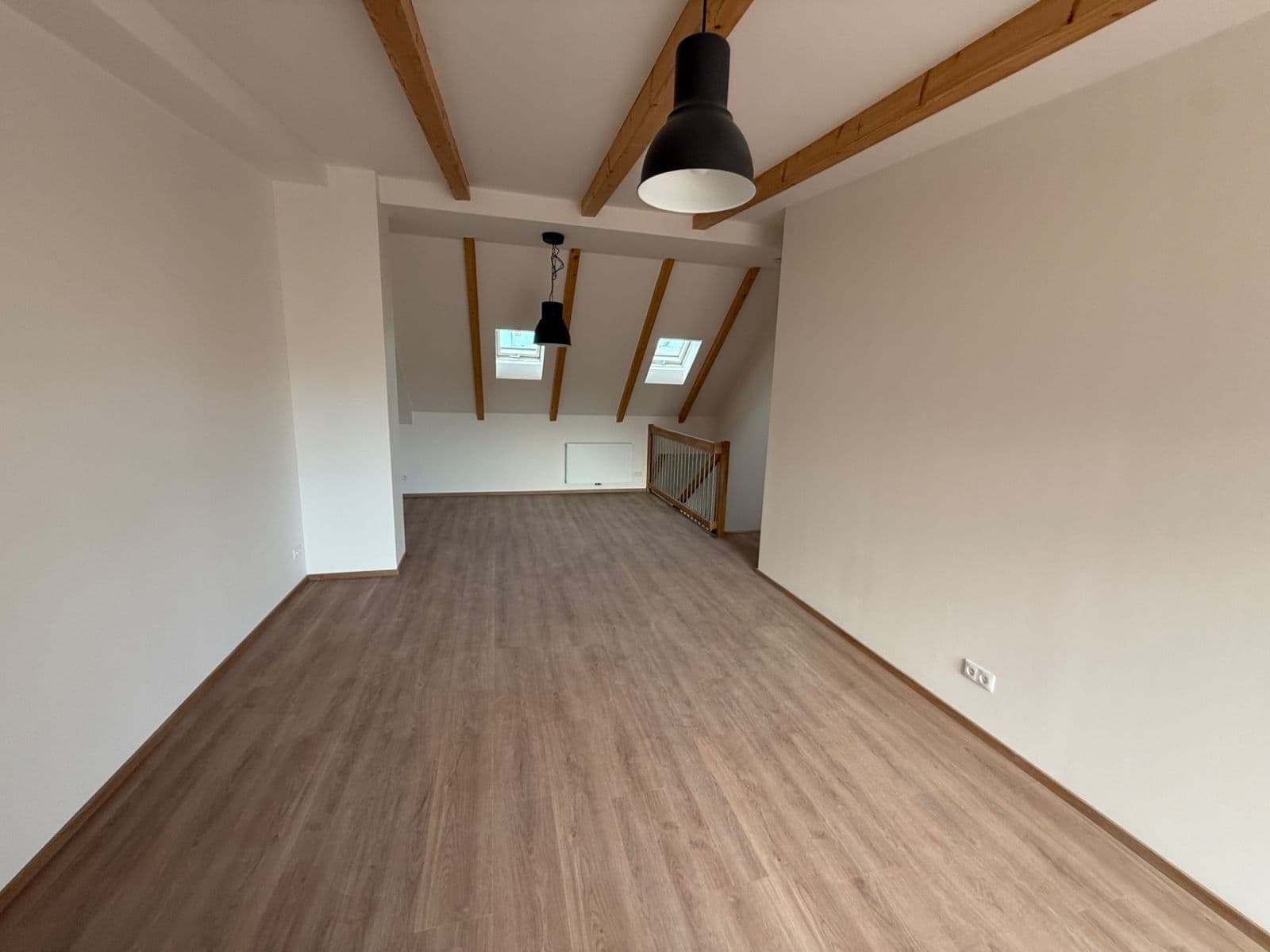 Pronájem bytu 2+kk 85 m², Chodská, Praha, Praha Pronájem bytu 2+kk 85 m², Chodská, Praha, Praha