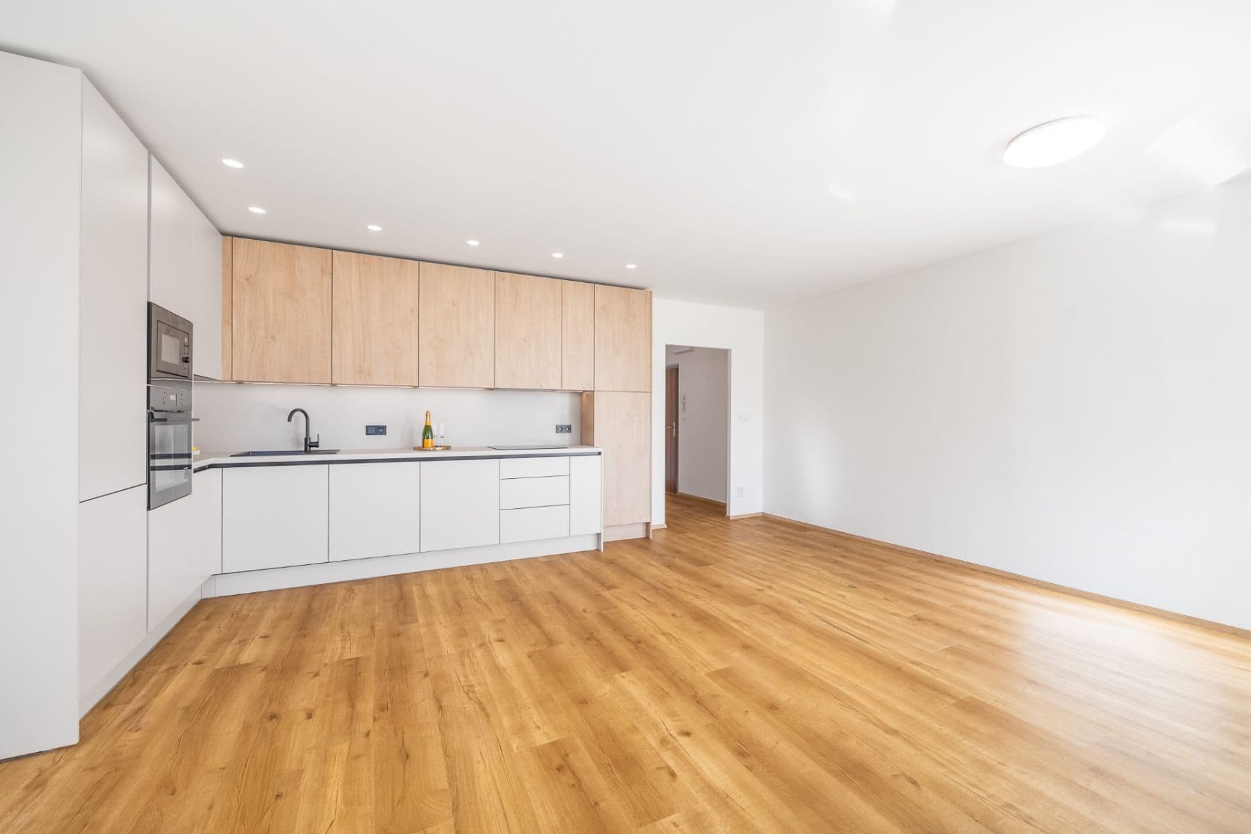Prodej bytu 3+kk 81 m², Borovanského, Praha, Praha Prodej bytu 3+kk 81 m², Borovanského, Praha, Praha