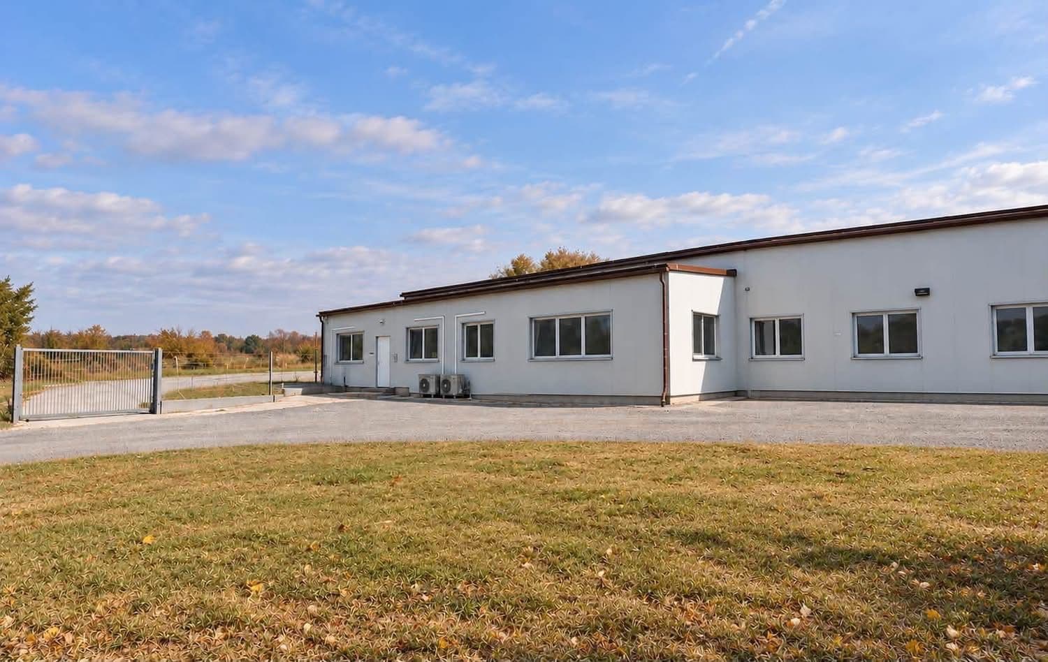 Prodej nebytového prostoru 933 m², Bavory, Jihomoravský kraj Prodej nebytového prostoru 933 m², Bavory, Jihomoravský kraj