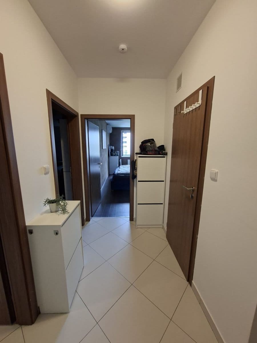 Pronájem bytu 2+kk 55 m², Pod Harfou, Praha, Praha Pronájem bytu 2+kk 55 m², Pod Harfou, Praha, Praha