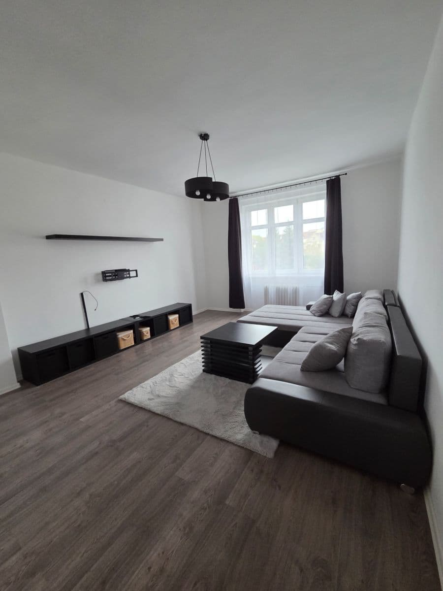 Pronájem bytu 2+1 66 m², Bezručova, Ústí nad Labem, Ústecký kraj Pronájem bytu 2+1 66 m², Bezručova, Ústí nad Labem, Ústecký kraj