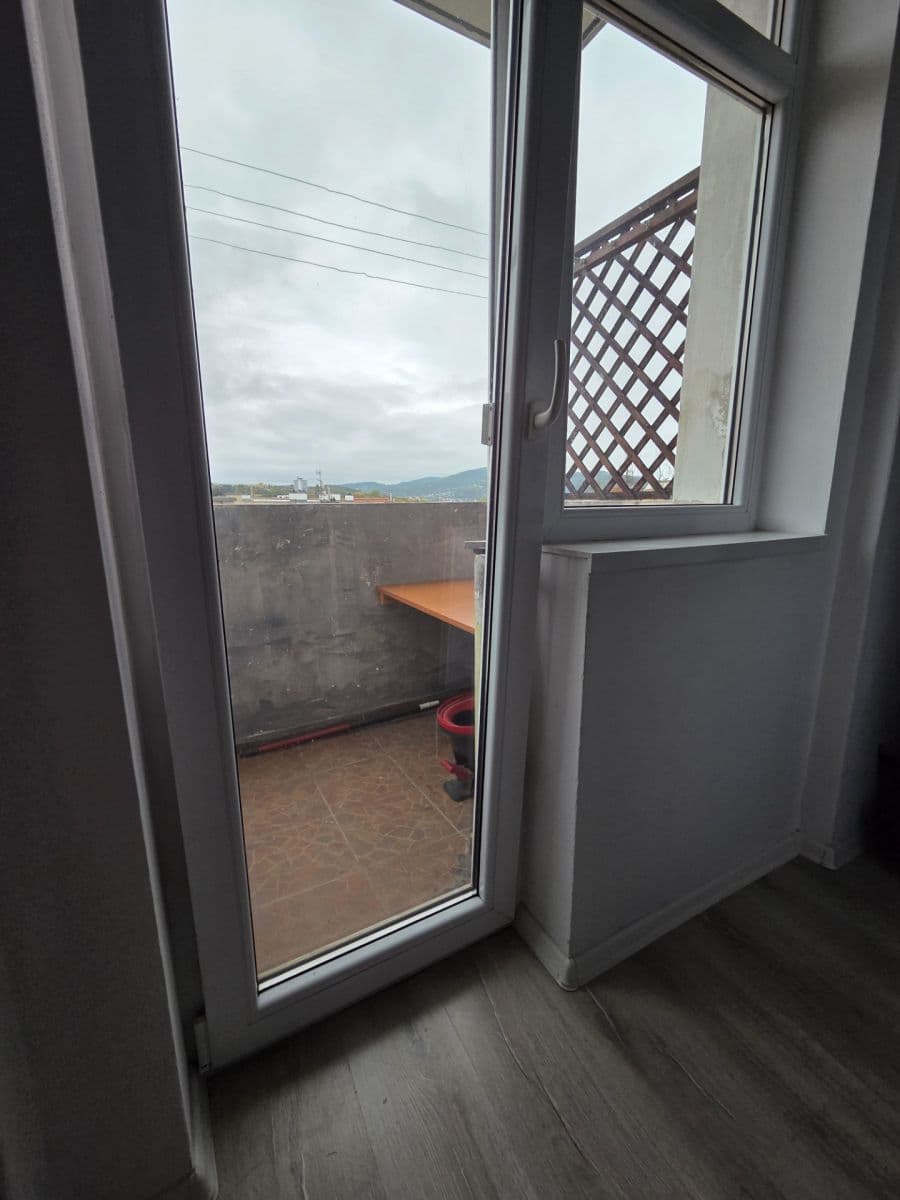 Pronájem bytu 2+1 66 m², Bezručova, Ústí nad Labem, Ústecký kraj Pronájem bytu 2+1 66 m², Bezručova, Ústí nad Labem, Ústecký kraj