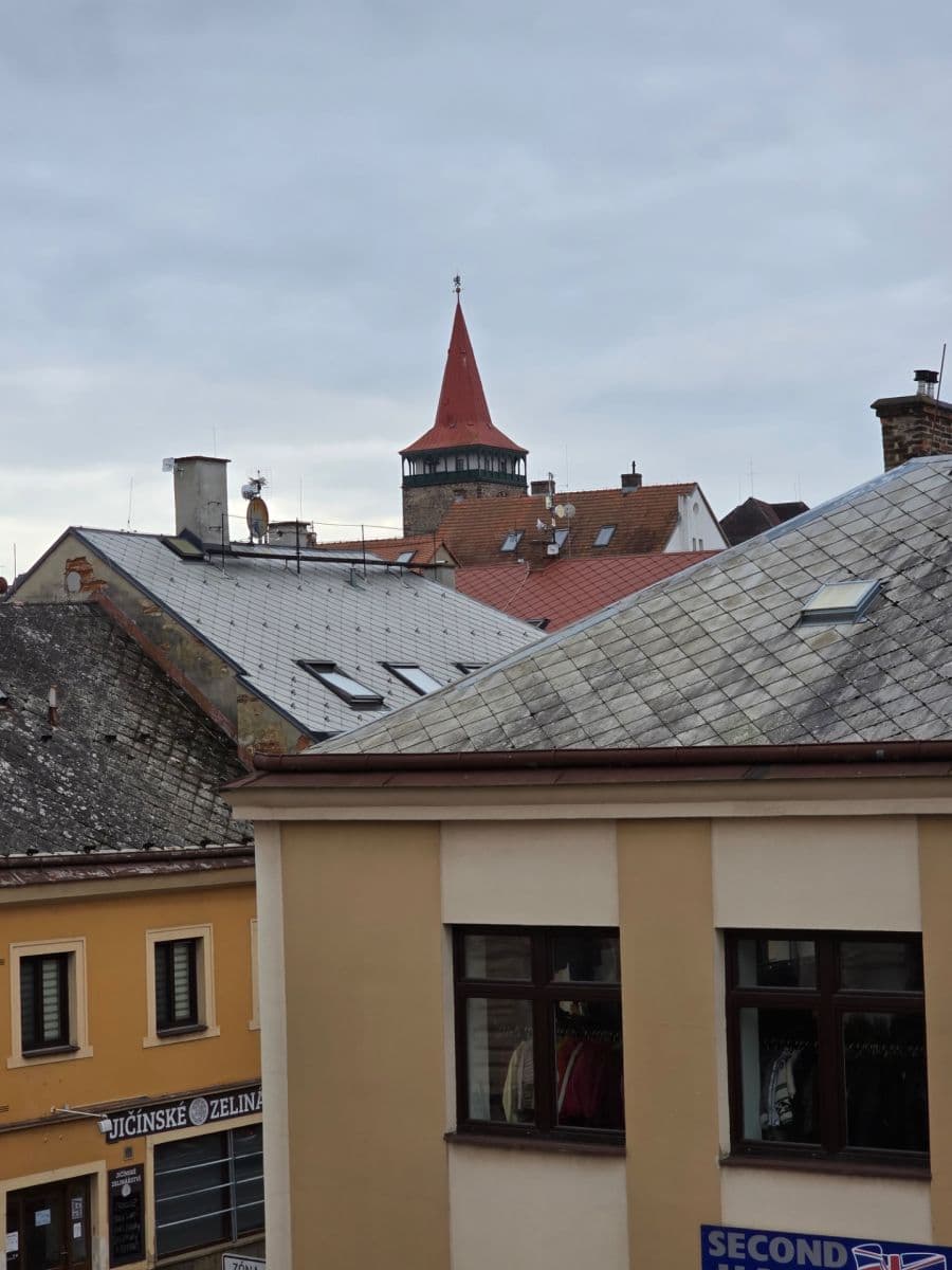 Pronájem bytu 2+1 75 m², Komenského náměstí, Jičín, Královéhradecký kraj Pronájem bytu 2+1 75 m², Komenského náměstí, Jičín, Královéhradecký kraj