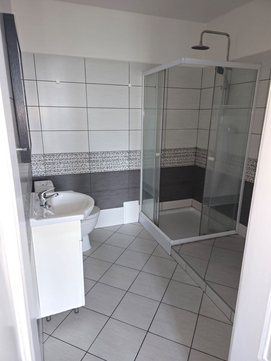 Pronájem bytu 2+1 75 m², Komenského náměstí, Jičín, Královéhradecký kraj Pronájem bytu 2+1 75 m², Komenského náměstí, Jičín, Královéhradecký kraj