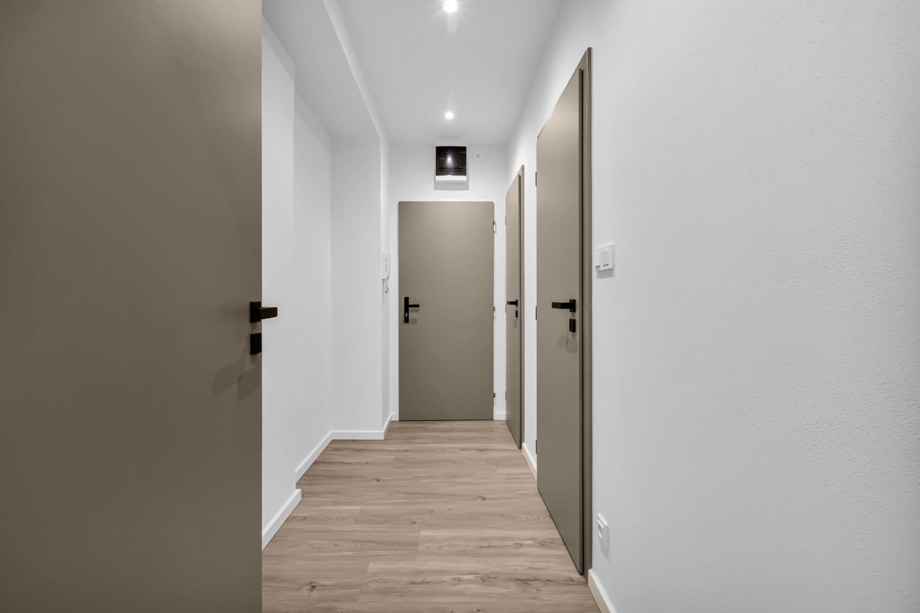 Prodej bytu 2+kk 52 m², Jana Zajíce, Pardubice, Pardubický kraj Prodej bytu 2+kk 52 m², Jana Zajíce, Pardubice, Pardubický kraj